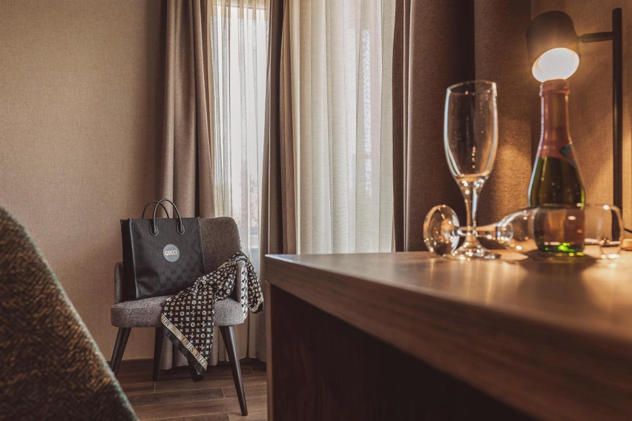 Mediterraneo Luxury Room Esztergom Exterior foto