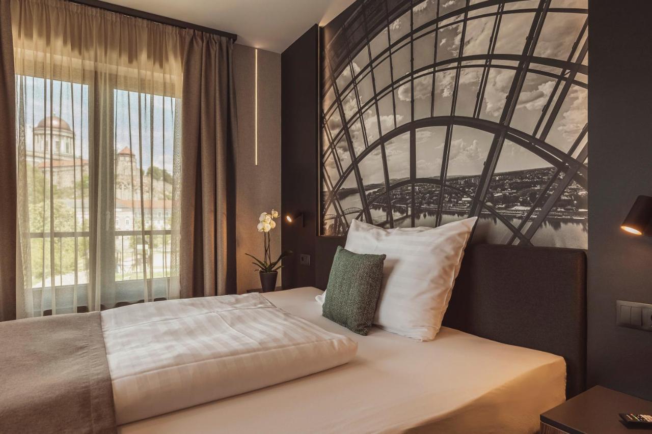 Mediterraneo Luxury Room Esztergom Exterior foto