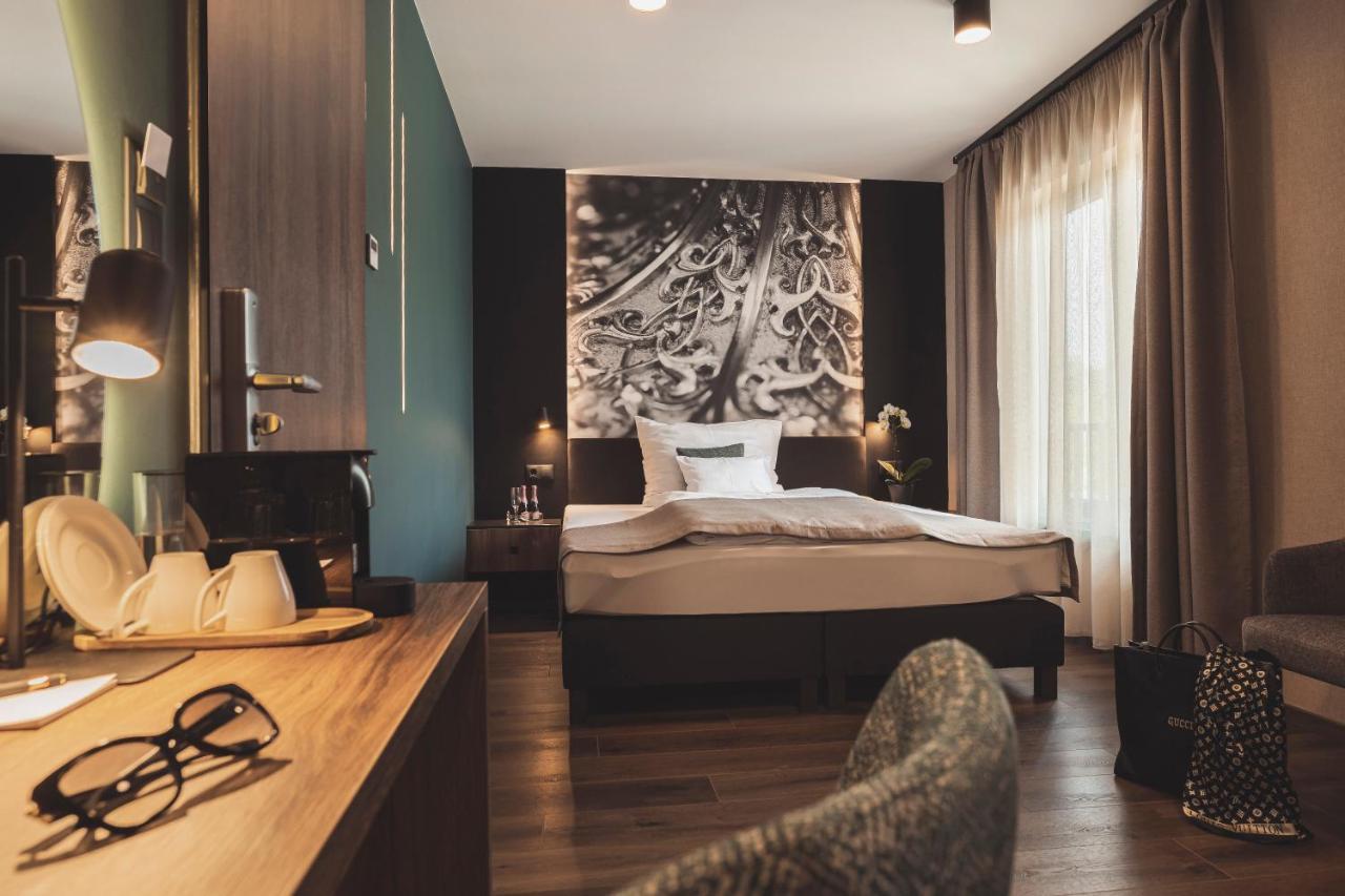 Mediterraneo Luxury Room Esztergom Exterior foto